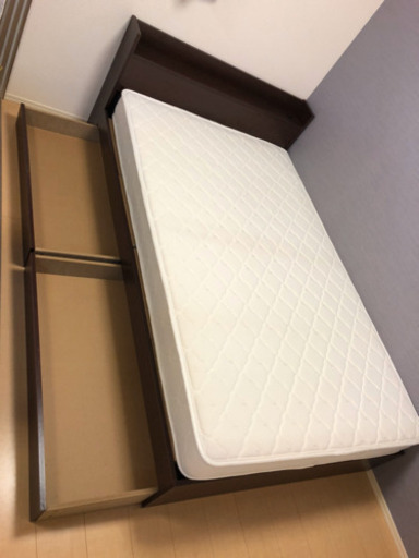 (1000円値下げ)セミダブルベット(マットレス付)