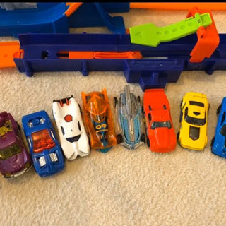 Hot Wheels ホットウィールレール(ループ)2種セット★車10台付の画像
