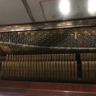 アップライトピアノ クロイツェル製の画像