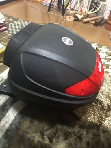 《譲渡完了》GIVI製リアボックス 荷台 パニアケース バイク