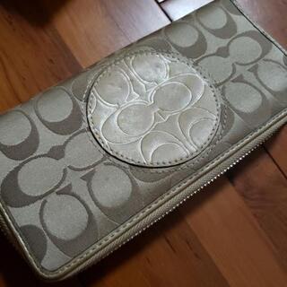 ○･°COACH 財布　ゴールド°･○の画像