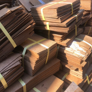 ハードボード　端材　薪ストーブの燃料にいかがでしょうかの画像