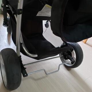 三輪ベビーカーの画像