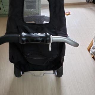 三輪ベビーカーの画像