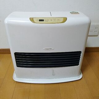 ファンヒーター白