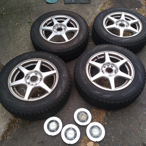 アルミホイール付きスタッドレスタイヤ　195/65/R15 15×6.5JJ