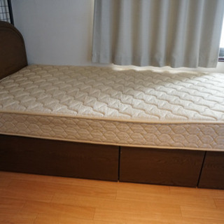 収納たっぷり シングルベッド フレーム マットレスの画像