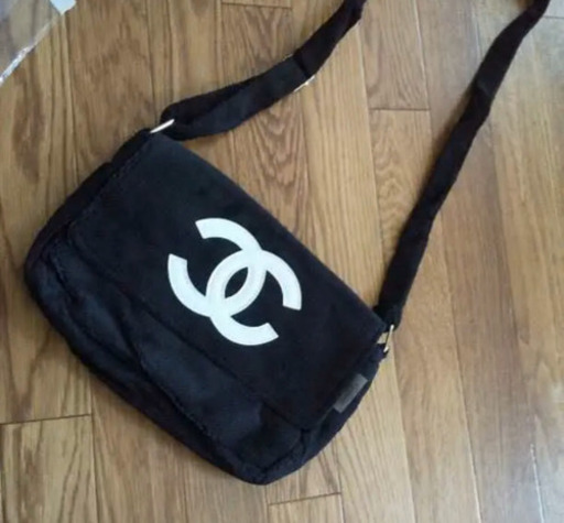 CHANEL ノベルティ　バッグ