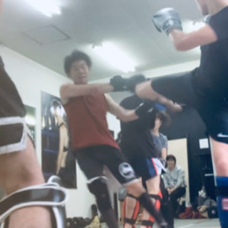 お昼にキックボクシングしませんか？