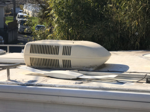 動作品！ルーフエアコン キャンピングカー クーラー ヒーター 換気扇 コールマン ボート RV モータホーム 建設機械