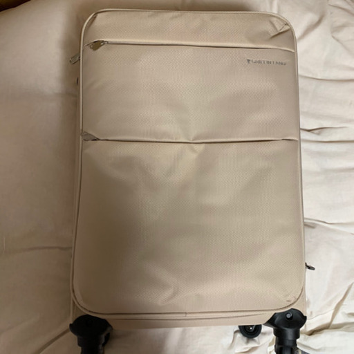 スーツケース　ソフトタイプ　ソフトキャリー　キャリーケース　キャリーバック