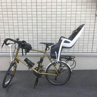 チャイルドシート　Hamax Caress ハマックス　カレス