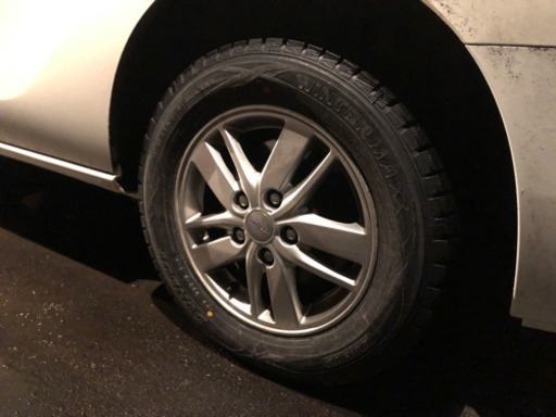 スタッドレス緊急！タイヤほぼ新品！アルミホイル４本セット！セレナC26