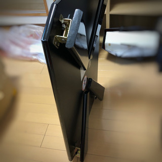 折り畳みできるローテーブルの画像