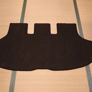 ヴォクシー/ノア/エスクァイア80系ラバー製ラゲッジマットの画像
