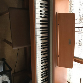 電子ピアノの画像