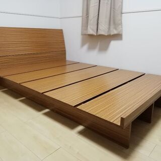 ダブルベッド