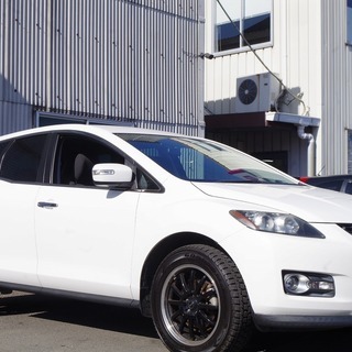 マツダのタフな一台です！！CX-7　社外アルミでさらにタフな印象。