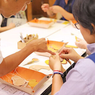 親から子へ、靴職人とつくるファーストシューズ西宮で教室開催の画像
