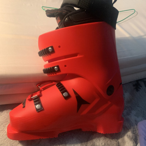 定価65000円　2018年モデル　アトミックred star