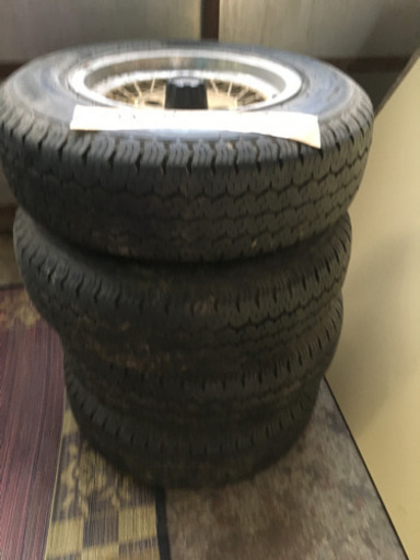 タイヤ　売ります