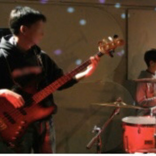 ライブハウスイベントで歌うボーカル募集