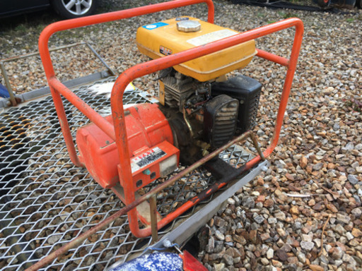 エンジン発電機　2kw ジャンク品
