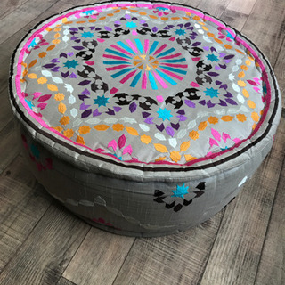 【インド刺繍】フットレスト　インテリア