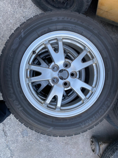 プルウス純正ホイールタイヤセット！ 10000円