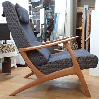 【中古美品】 カリモク パーソナルチェア WU60モデル ソファ karimoku(カリモク家具)のWU60 ウォールナット材 パーソナル