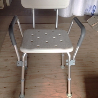 【箱汚れ・新品】お風呂で使う シャワーチェア 肘掛け付き