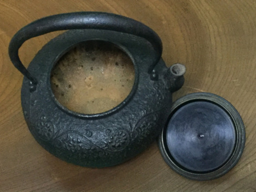 中古　鉄瓶 　幅16　　奥行17　　高さ20.3　 （ｃｍ）　お茶にどうぞ　すぐ利用可 中古 鉄瓶 幅16 奥行17 高さ20.3 （cm） お茶にどうぞ すぐ利用可