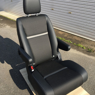 ホンダ・新型ステップワゴンスパーダ・純正セカンドシート左側