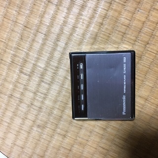 ポータブルMDプレイヤーとおまけです。の画像