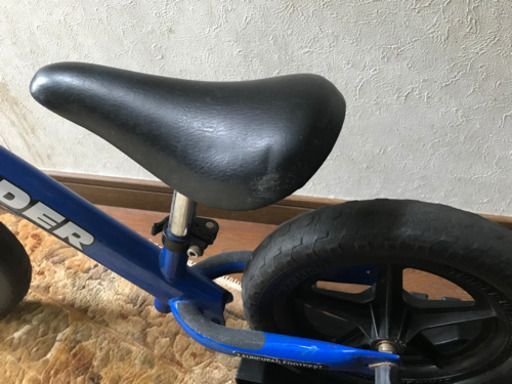 ストライダー(専用スタンド他おまけ付)