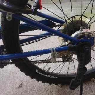 子供用のギア付き自転車/男子用(青色)中古ザビあり(使用頻度は少なめ)の画像