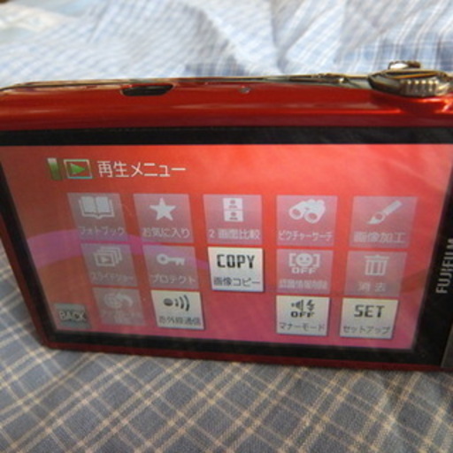 FUJIFILM　 finepix 　Z900EXR 　動作良好 赤　マルチ充電器新品付　　送料込み