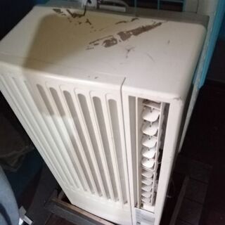 訳あり　窓付け冷風機