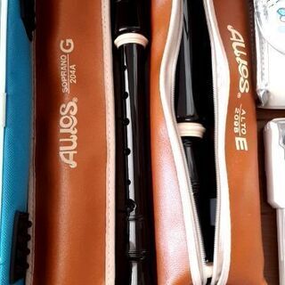 書道用具、リコーダー、彫刻刀などの画像