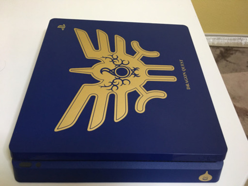 ps4本体ロトエディション　売ります！