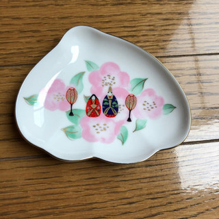 ひな祭り柄　小皿の画像
