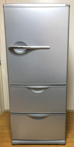★ 美品 アクア 255L 3ドア冷蔵庫 右開き AQR-261A