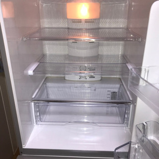 ★ 美品 アクア 255L 3ドア冷蔵庫 右開き AQR-261A の画像