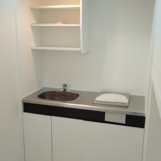 【ドリームハウス中泉 部屋番号：205】中泉町の物件です。前家賃１ヶ月と無料です。初期費用安いです。リフォーム済で綺麗になってます。スーパーや飲食店も近くにあり、便利な立地条件です。 − 群馬県