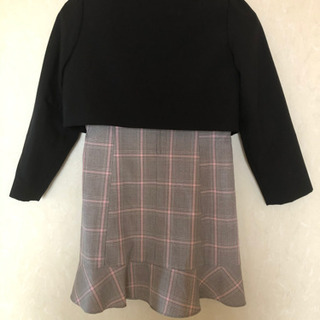 女の子フォーマルの画像