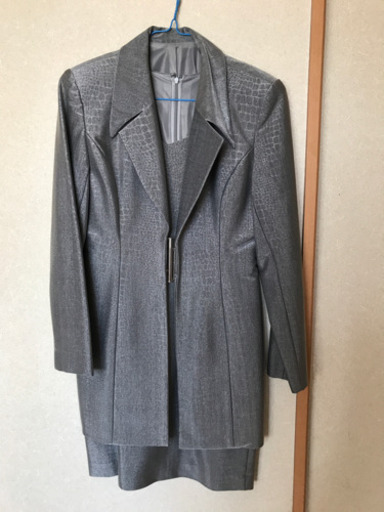 ROSAスーツ入学式や卒業式にいかがですか？