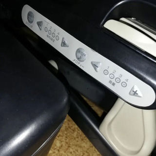 コンビ　電動ハイローチェアの画像