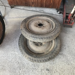 大八車　タイヤ　レトロ　骨董品　アンティークの画像