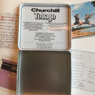 Churchill ティン缶の画像
