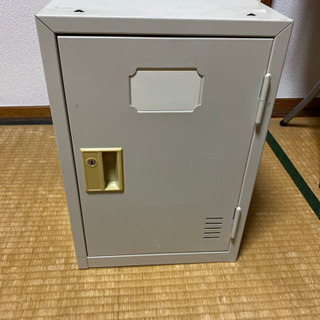 ロッカー　高校